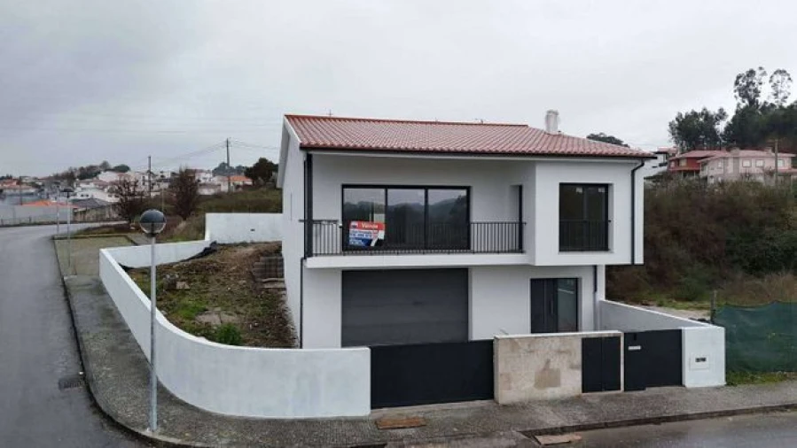 Moradia T3 para Venda em Friande Foto 5