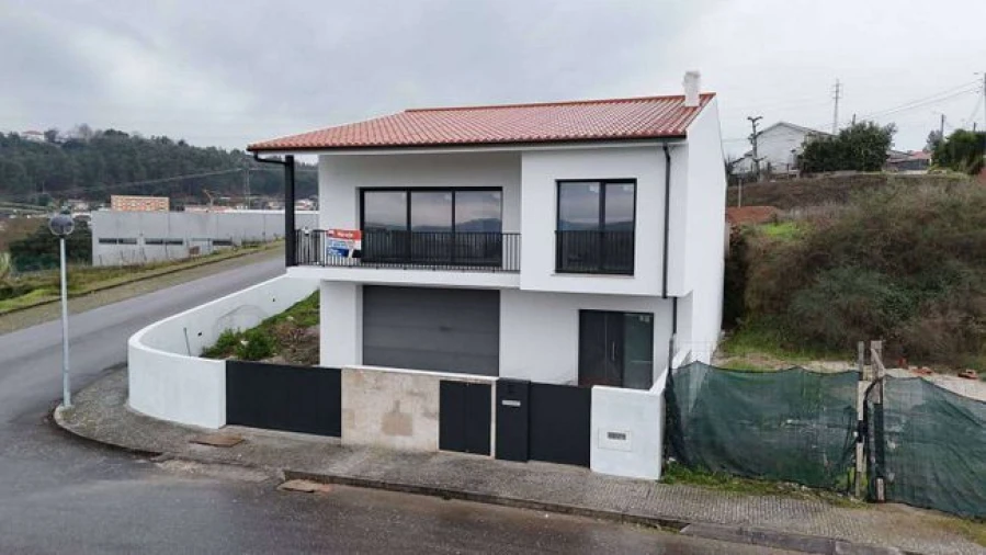 Moradia T3 para Venda em Friande Foto 12