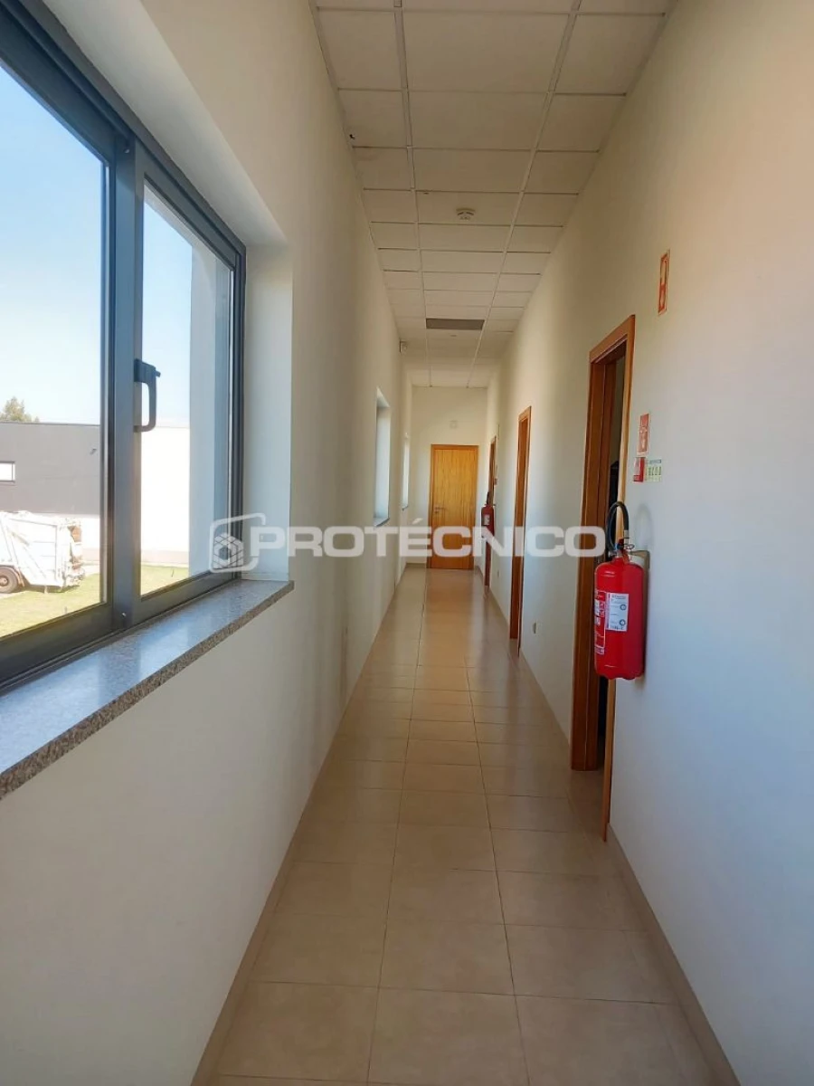 Armazém para Venda em Aveiro Foto 12