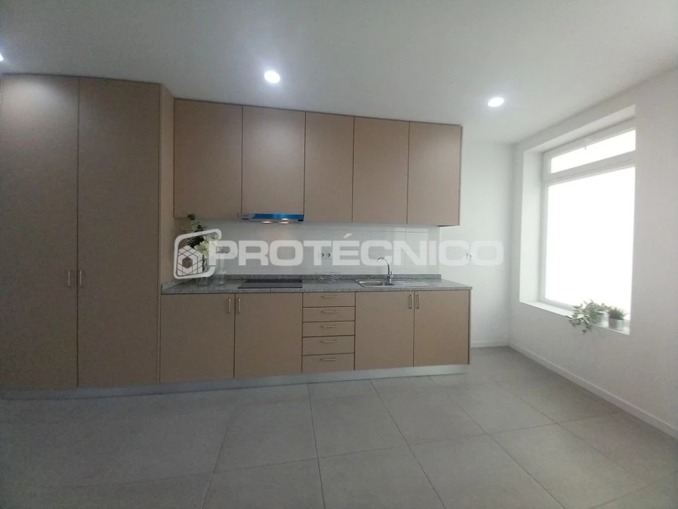 Apartamento T1 para Venda em Aveiro Foto 8