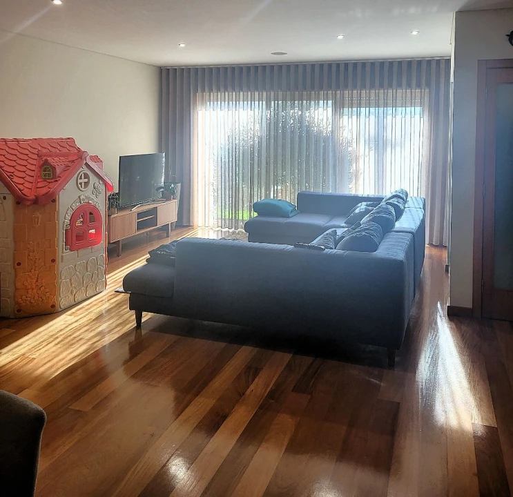 Moradia T4 para Venda em Vila Nova de Gaia Foto 51