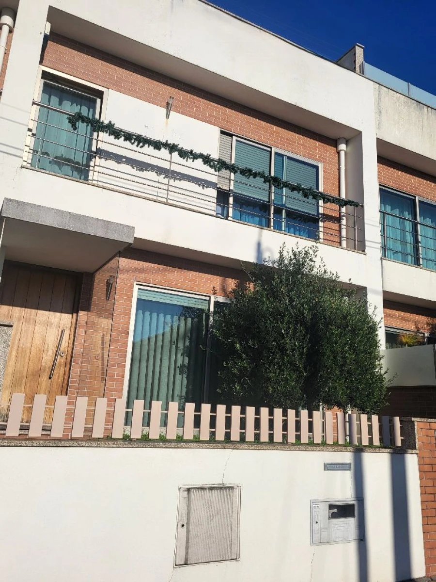 Moradia T4 para Venda em Vila Nova de Gaia Foto 53