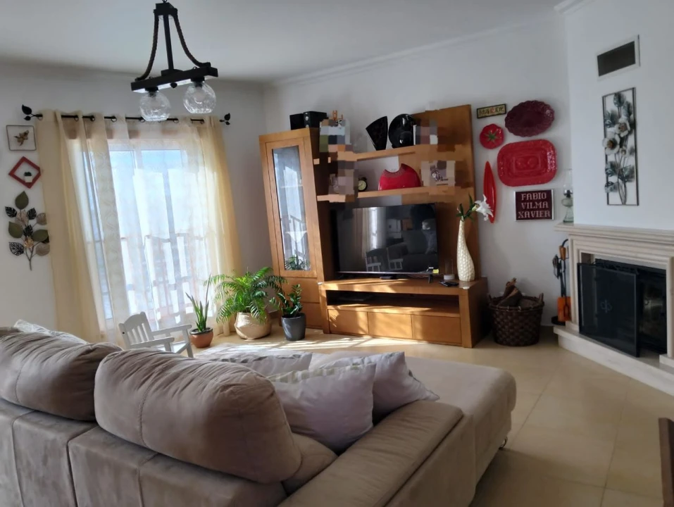 Apartamento T3 para Venda em Almeirim Foto 2