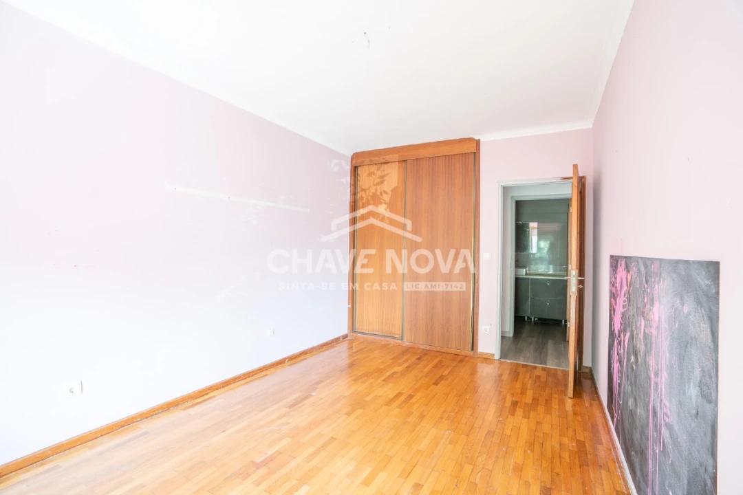 Apartamento T2 para Venda em Maia Foto 2