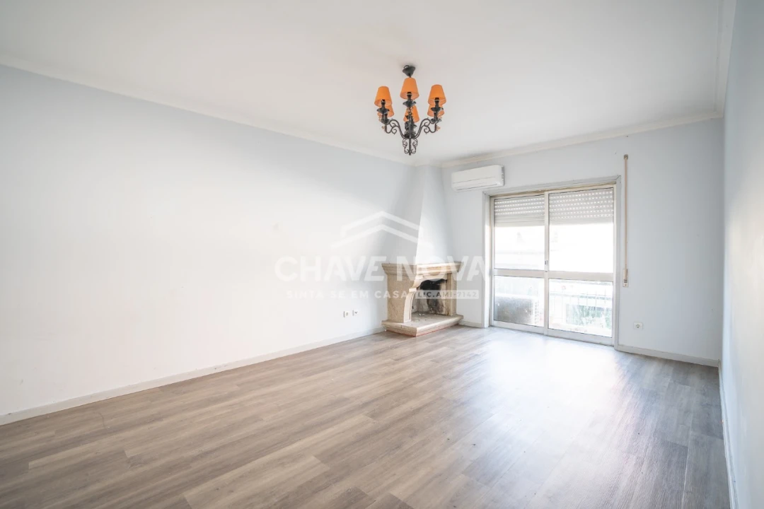 Apartamento T2 para Venda em Maia Foto 6