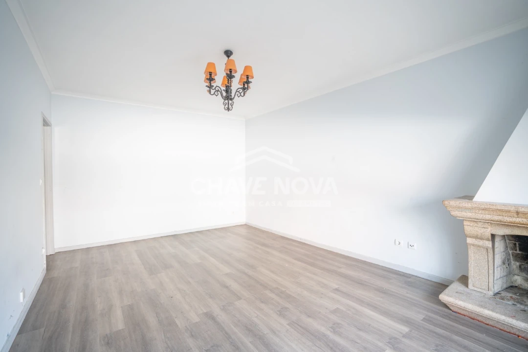 Apartamento T2 para Venda em Maia Foto 8