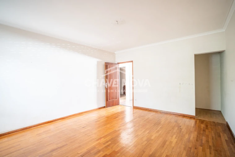 Apartamento T2 para Venda em Maia Foto 1