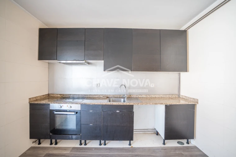 Apartamento T2 para Venda em Maia Foto 15