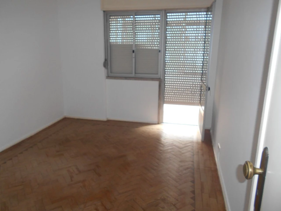 Apartamento T2 para Venda em Agualva-Cacém Foto 7
