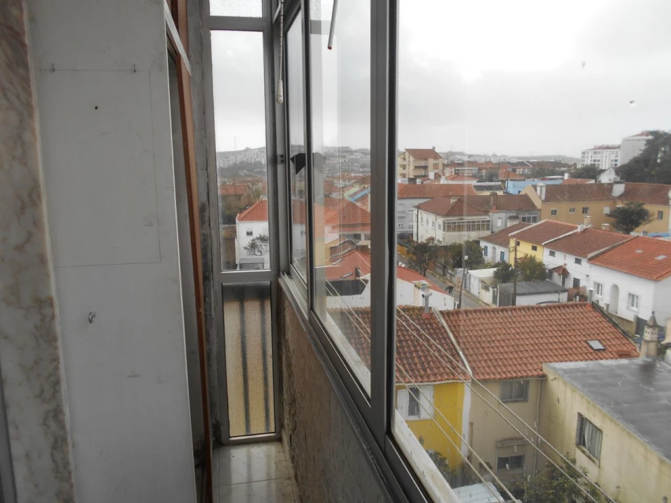 Apartamento T2 para Venda em Agualva-Cacém Foto 8