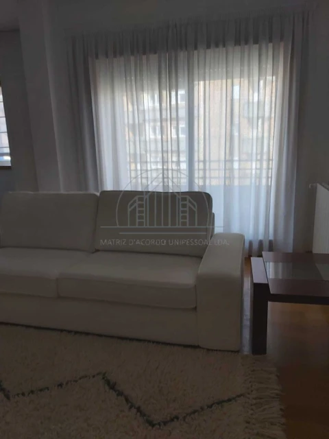 Apartamento T2 para Arrendamento em Porto