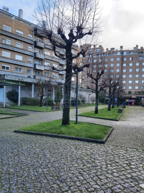 Apartamento T2 para Arrendamento em Porto