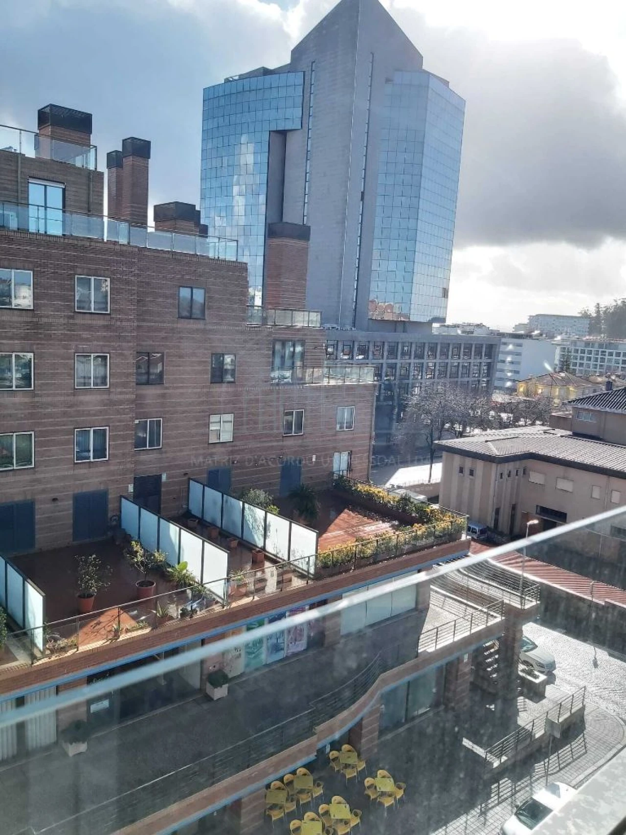 Apartamento T2 para Arrendamento em Porto Foto 1