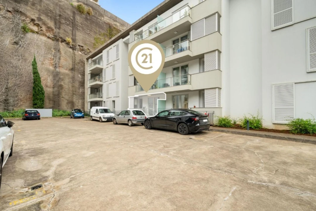 Apartamento T2 para Venda em Santa Cruz Foto 2