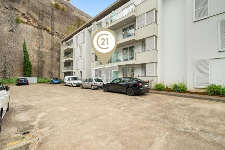 Apartamento T2 para Venda em Santa Cruz Foto 2