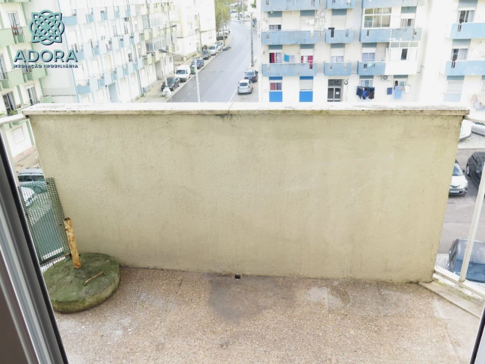 Apartamento T2 para Venda em Almada Foto 2