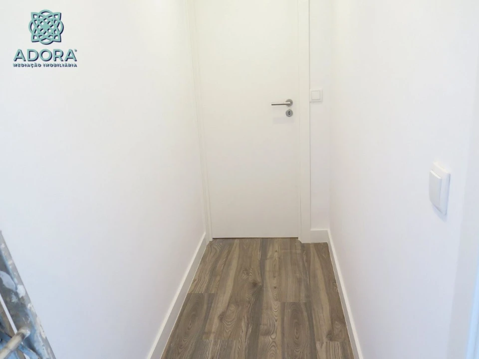 Apartamento T2 para Venda em Almada Foto 17
