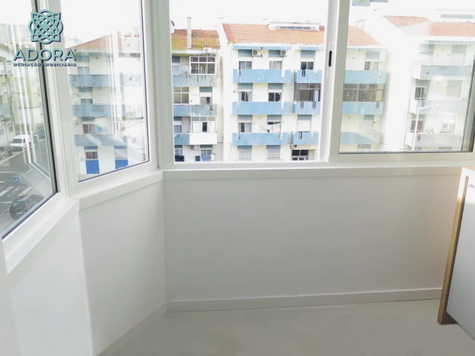 Apartamento T2 para Venda em Almada Foto 6