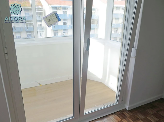 Apartamento T2 para Venda em Almada Foto 15