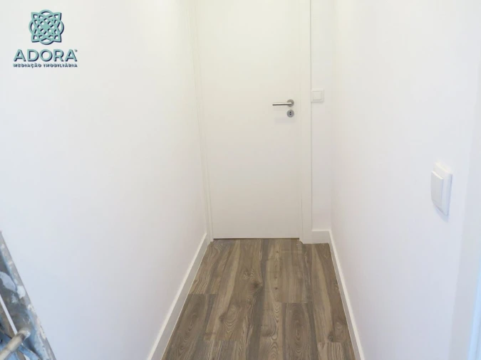 Apartamento T2 para Venda em Almada Foto 17