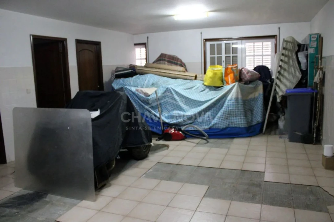 Moradia T5 para Venda em Pedroso Foto 19