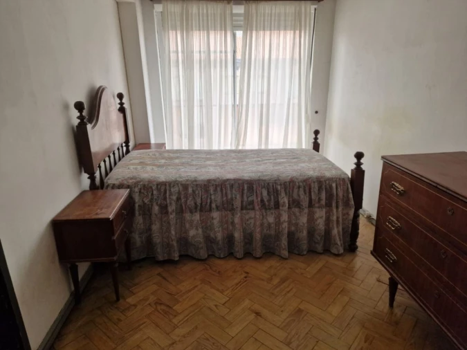 Apartamento T1 para Venda em Coimbra Foto 4
