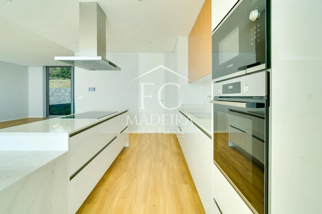 Moradia T3 para Venda em Estreito Calheta Foto 2