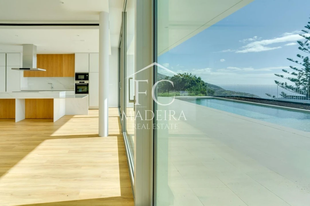 Moradia T3 para Venda em Estreito Calheta Foto 10