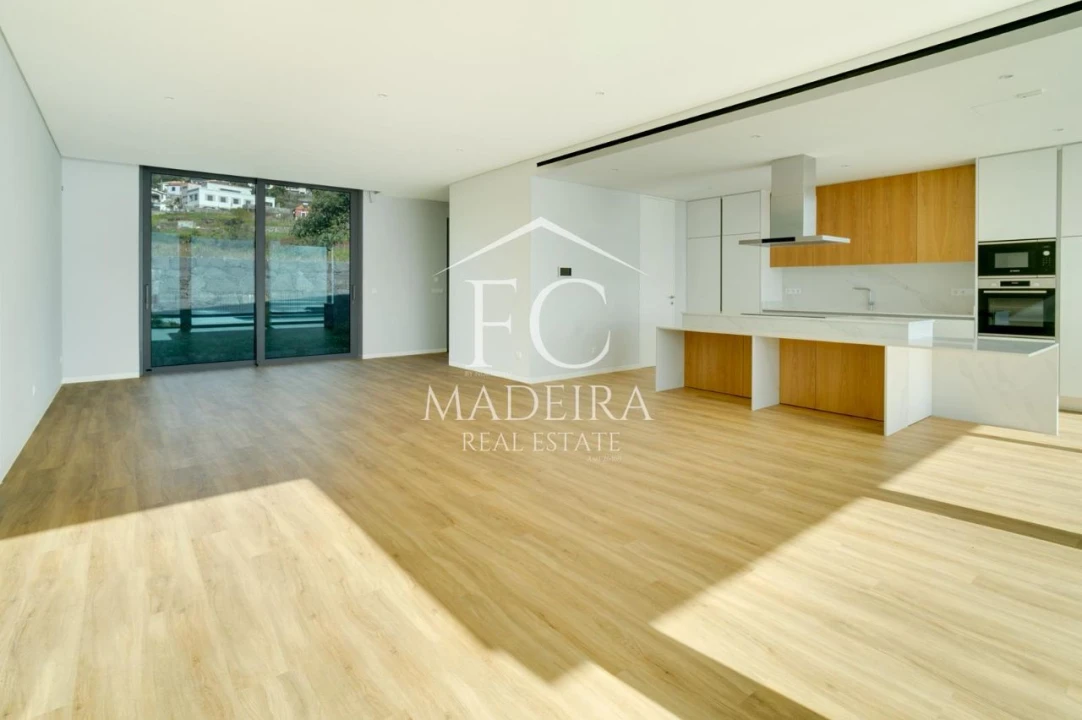 Moradia T3 para Venda em Estreito Calheta Foto 9