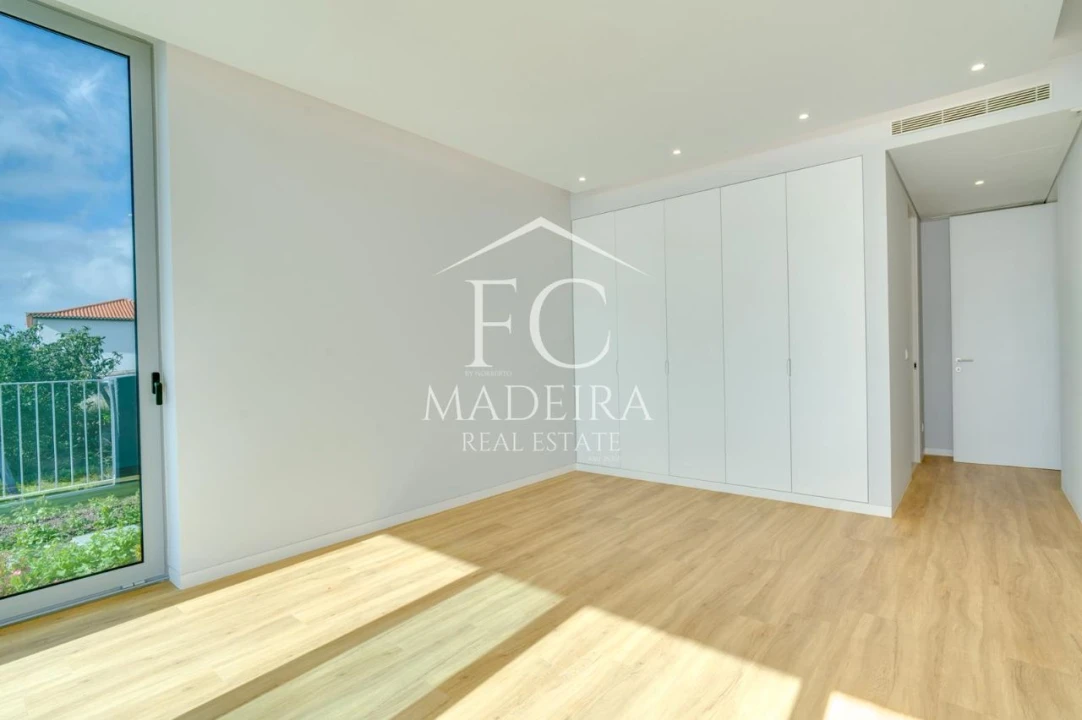 Moradia T3 para Venda em Estreito Calheta Foto 23