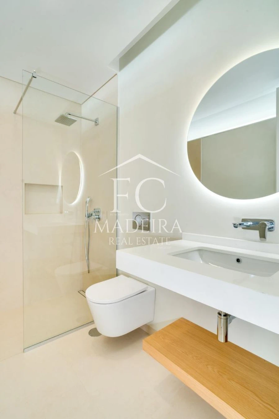 Moradia T3 para Venda em Estreito Calheta Foto 22