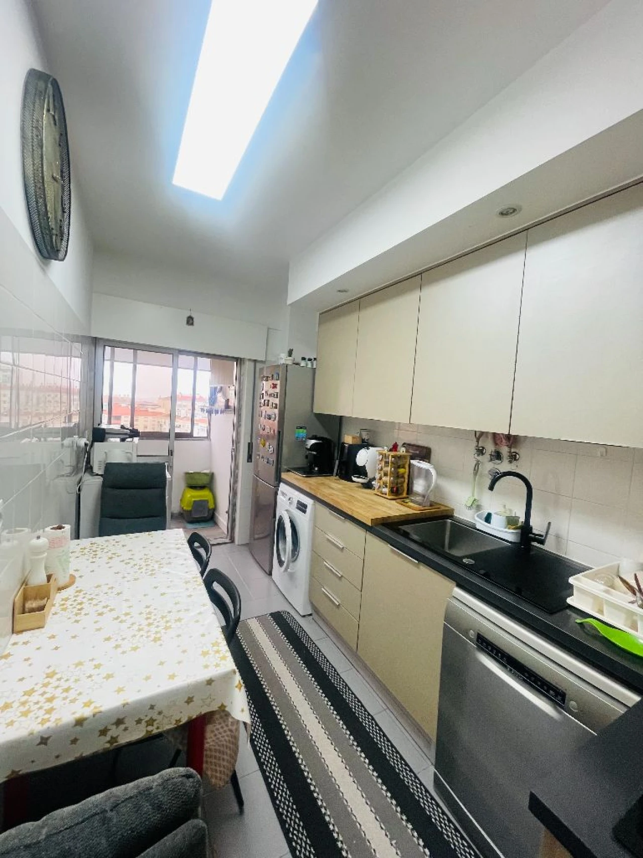 Apartamento T2 para Venda em Amadora Foto 5