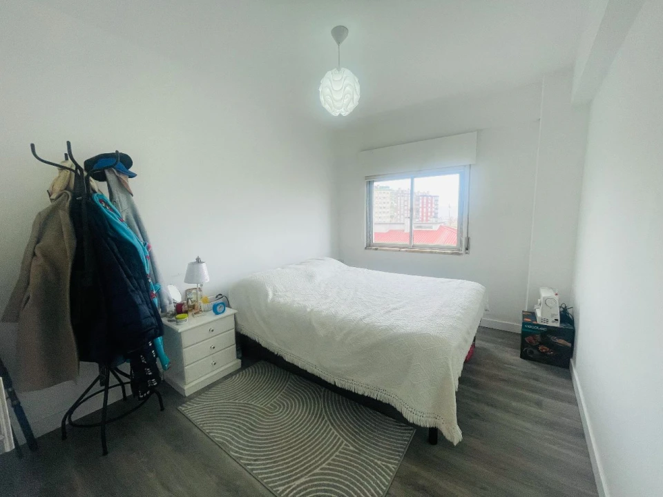 Apartamento T2 para Venda em Amadora Foto 6