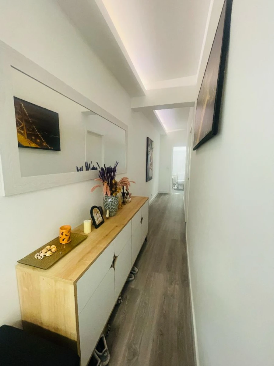 Apartamento T2 para Venda em Amadora Foto 3