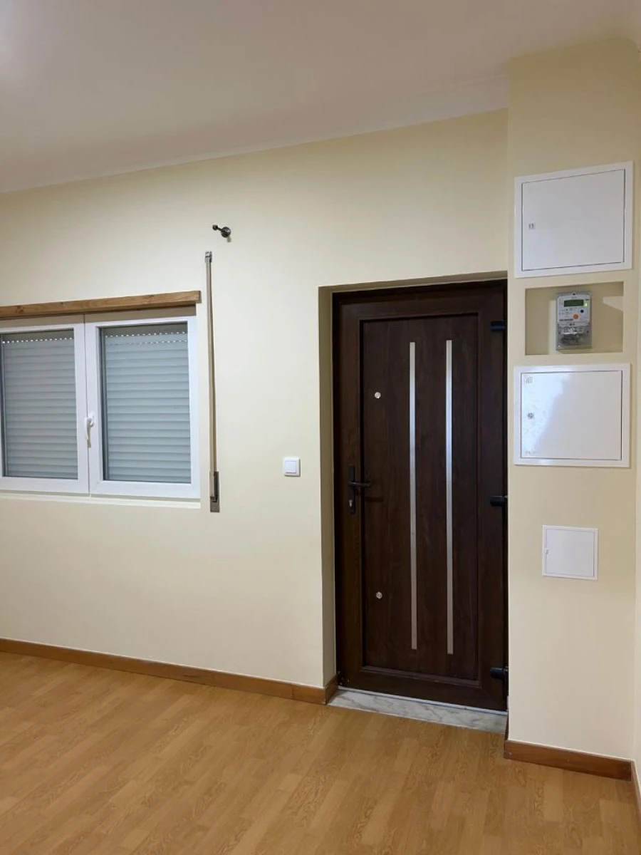 Apartamento T2 para Arrendamento em Canelas Vila Nova de Gaia Foto 1