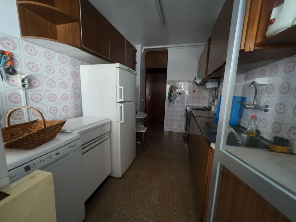 Apartamento T2 para Arrendamento em Parede Foto 8