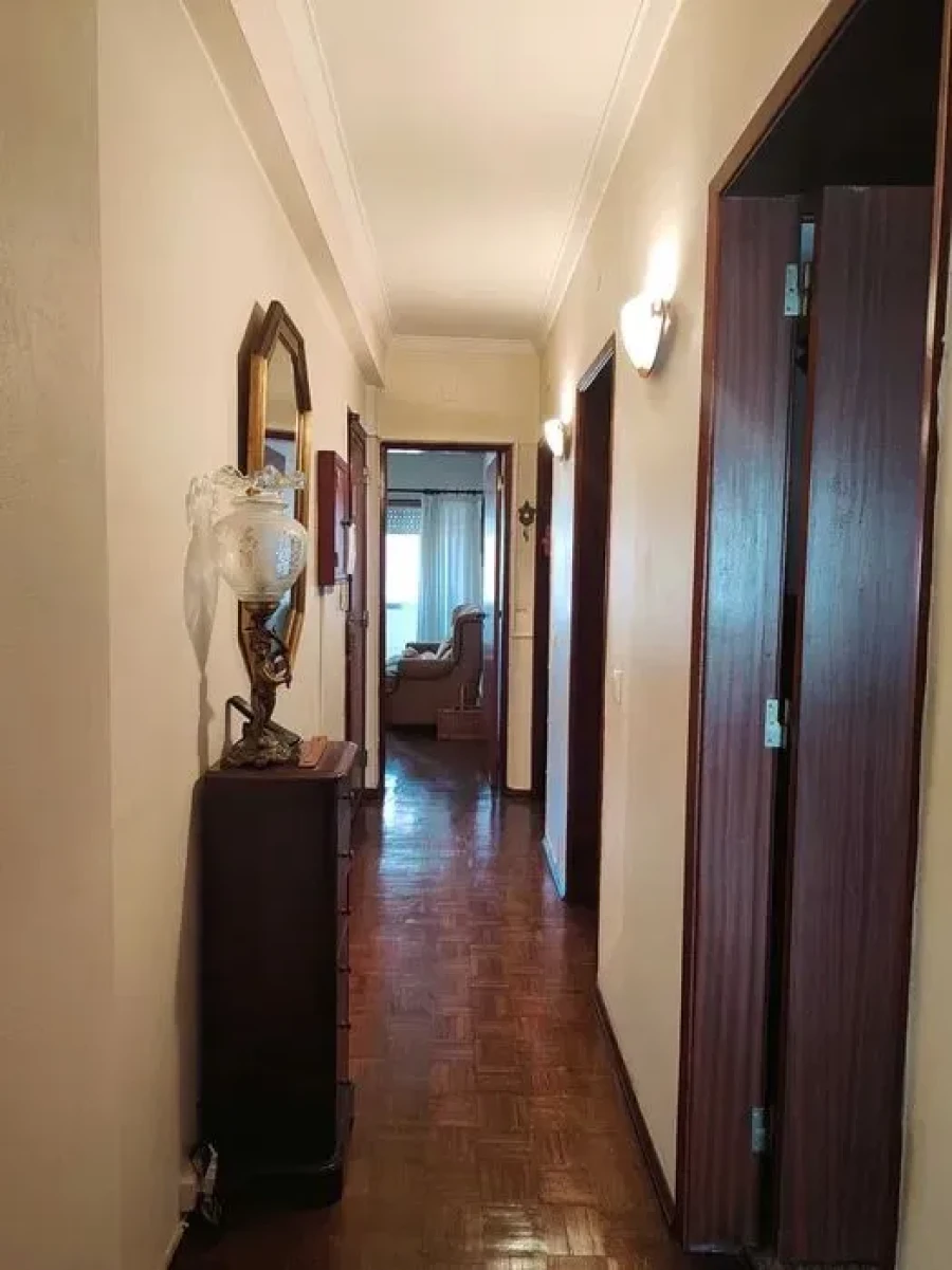 Apartamento T2 para Arrendamento em Parede Foto 7