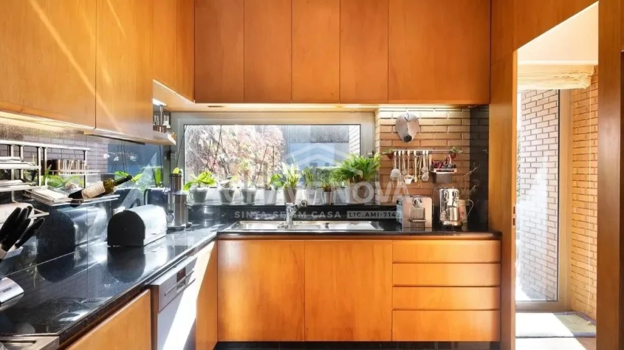 Moradia T4 para Venda em Porto Foto 22