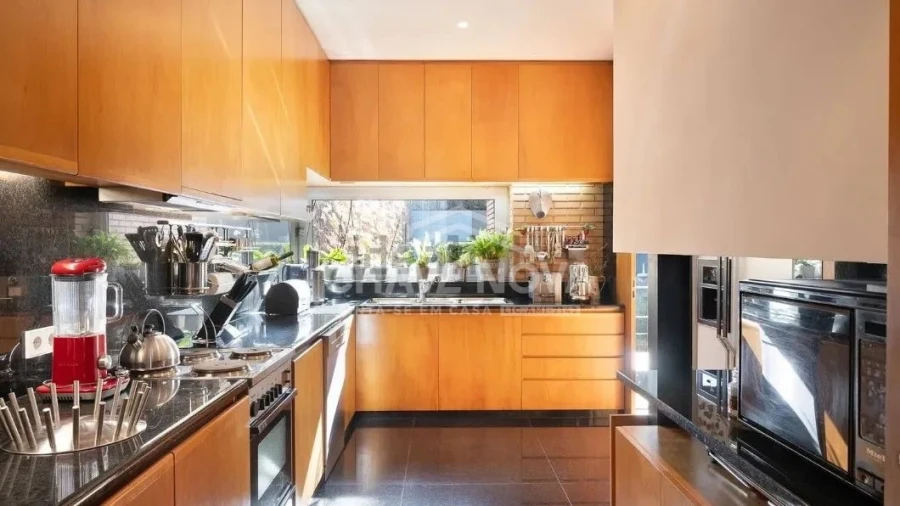 Moradia T4 para Venda em Porto Foto 6