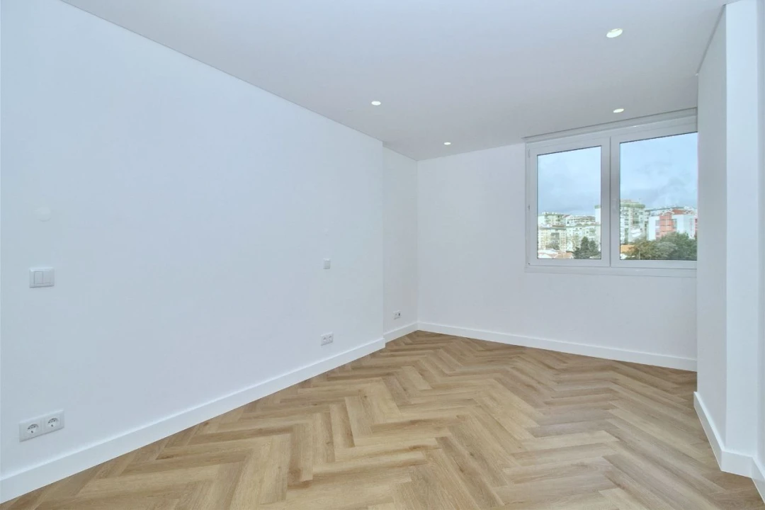 Apartamento T1 para Venda em Paço de Arcis Foto 1