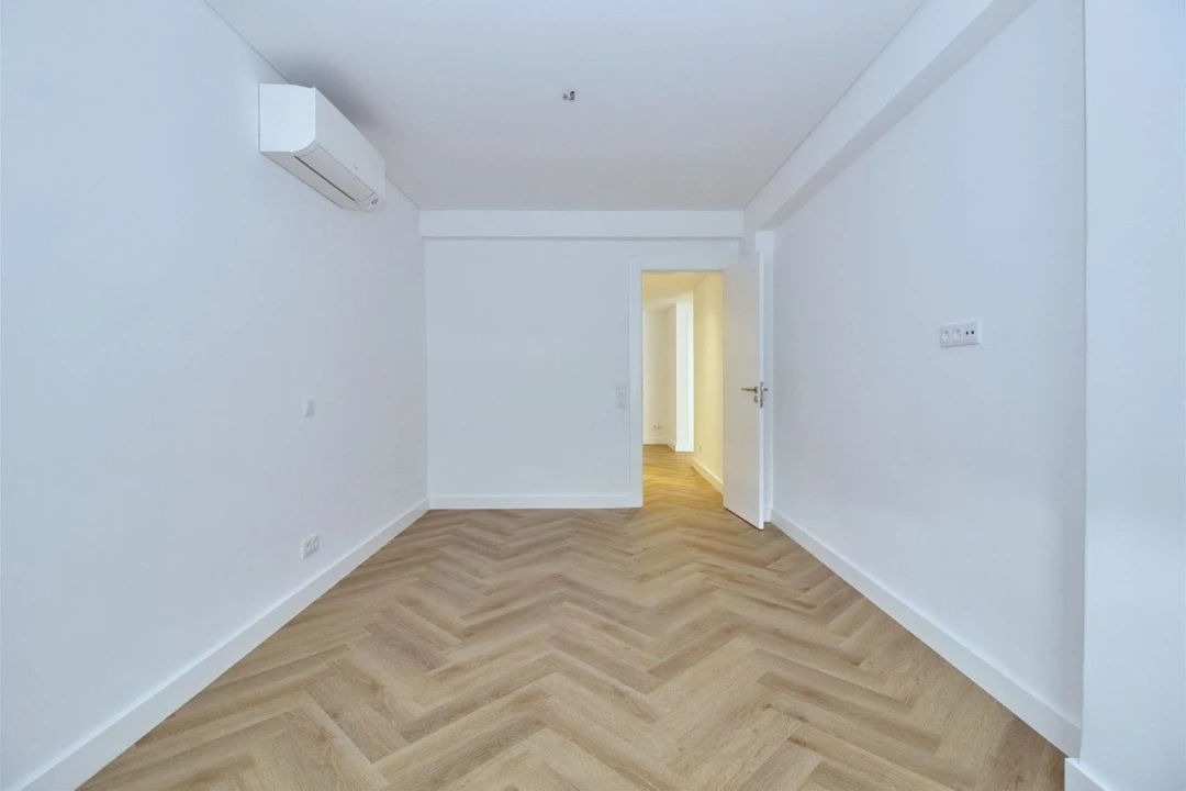 Apartamento T4 para Venda em Paço de Arcos Foto 13