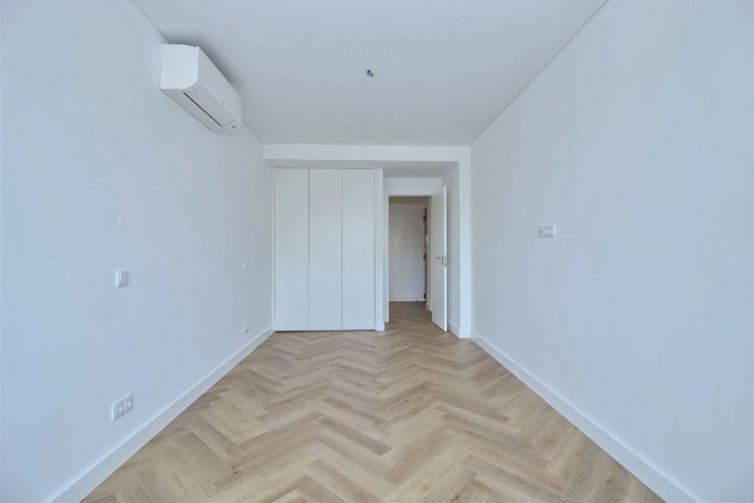 Apartamento T4 para Venda em Paço de Arcos Foto 10