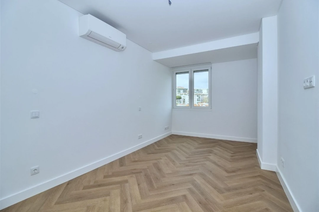 Apartamento T4 para Venda em Paço de Arcos Foto 19