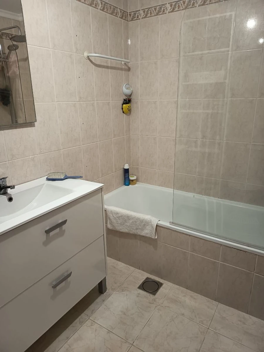 Apartamento T2 para Venda em Caniço Foto 6