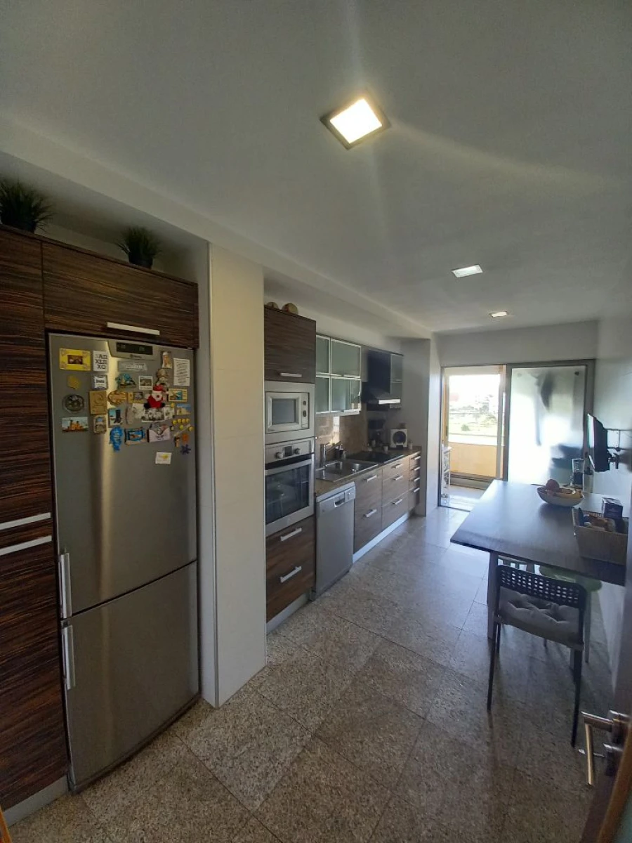 Apartamento T3 para Venda em Baguim do Monte Foto 10