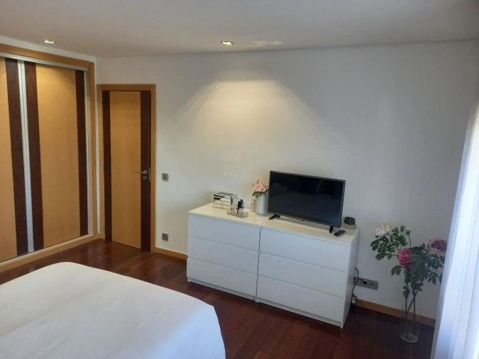 Apartamento T3 para Venda em Baguim do Monte Foto 11