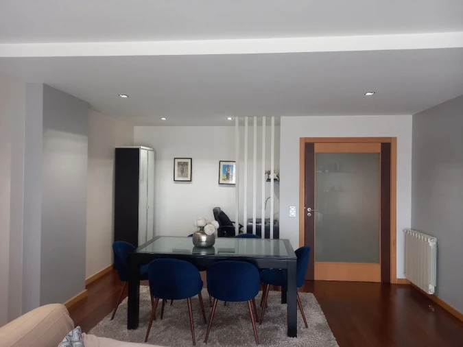 Apartamento T3 para Venda em Baguim do Monte Foto 12