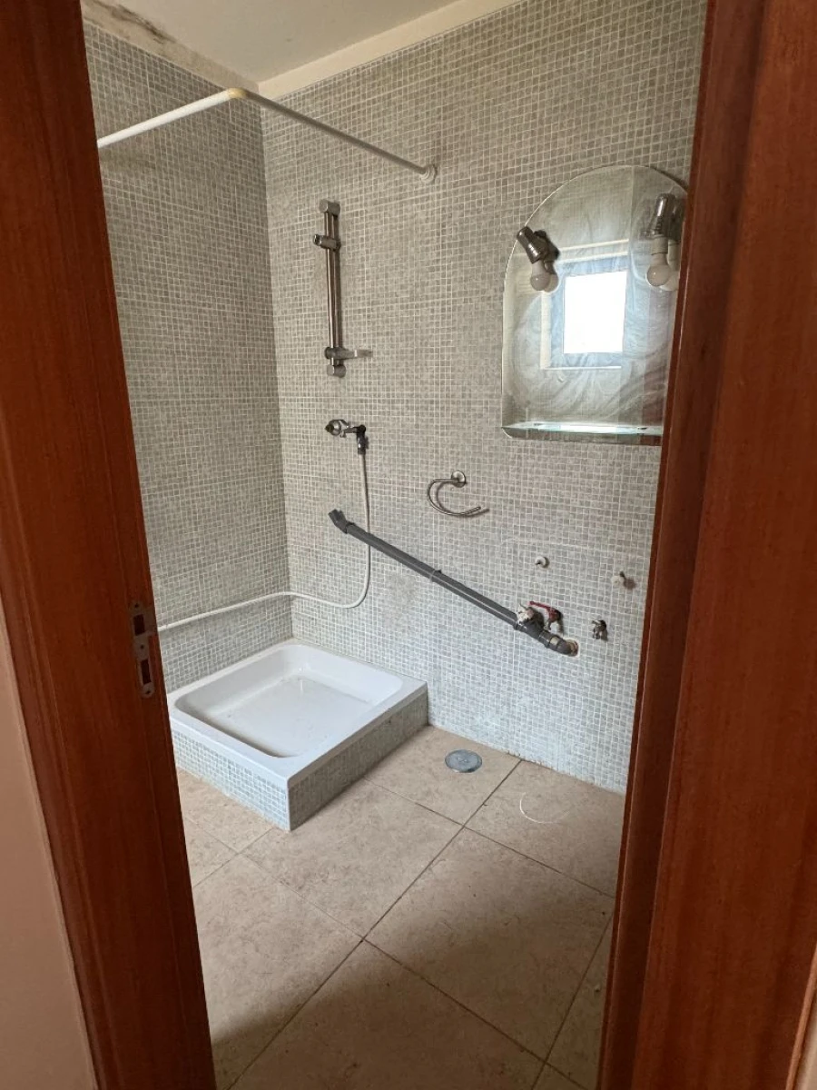 Moradia T4 para Venda em Ferragudo Foto 14