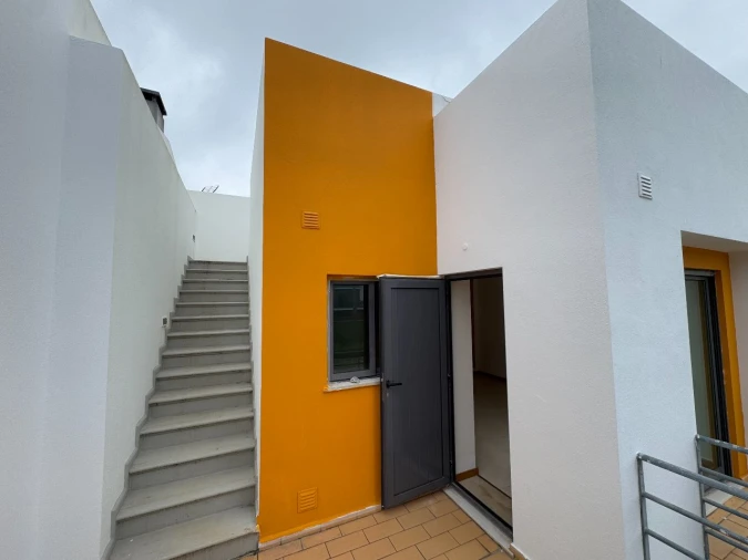 Moradia T4 para Venda em Ferragudo Foto 4