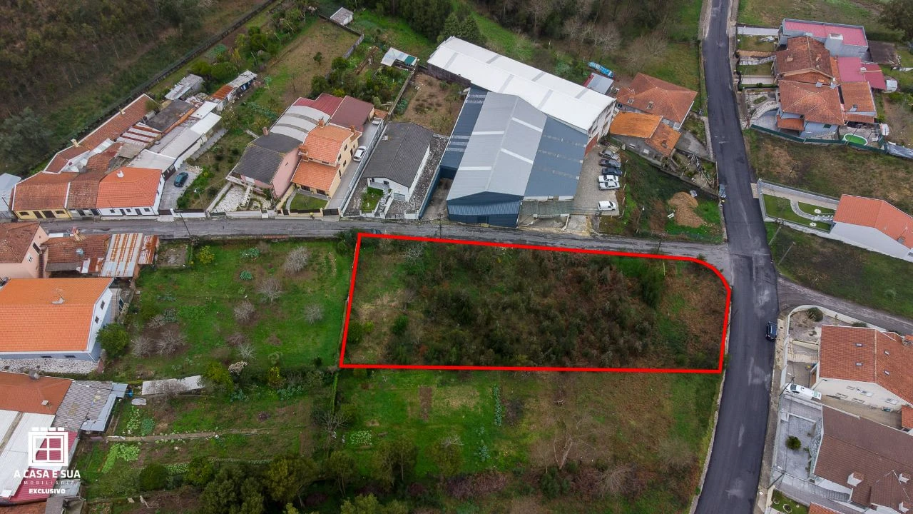 Terreno para Venda em Santa Maria da Feira Foto 2